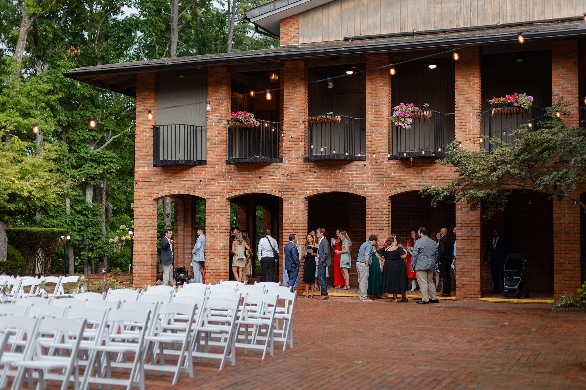 Hunting-Hills-country-Club-Roanoke-Wedding