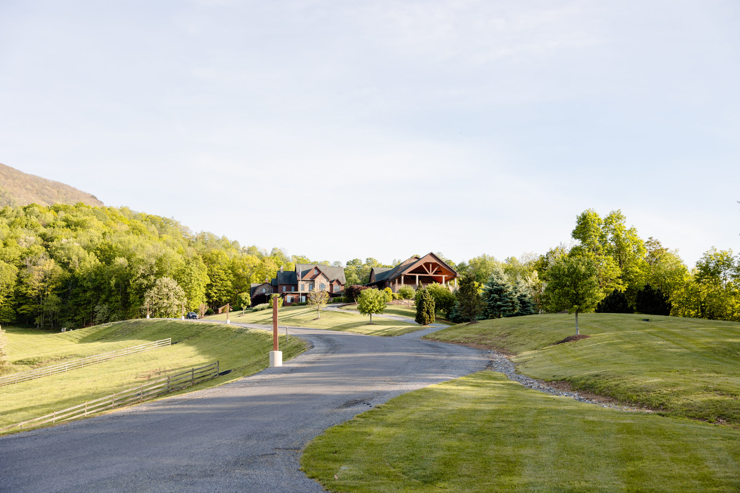 Front-View-of-House-Mountain-Inn-Wedding-Venue